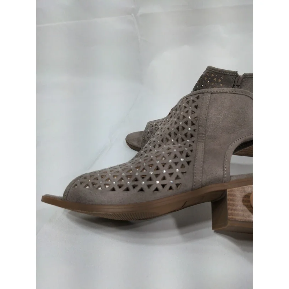 SO‎ Youth Girl's Jayna Zip Up Comfort Ankle Boots Taupe Size 6M